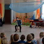 Выступление перед воспитанниками детского сада Белочка
