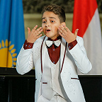На конкурсе юных вокалистов