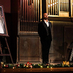 Павел Нерсесьян и портрет Сергея Доренского. Фото Ирины Шымчак