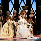 Хибла Герзмава – Анна Болейн, Лариса Андреева – Джейн Сеймур