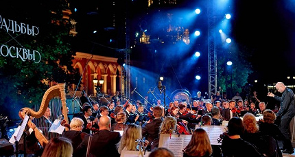 УСАДЕБНЫЕ ШЕДЕВРЫ