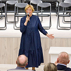 председатель орг.комитета конкурса - Заслуженный работник культуры РФ, директор ГБУДО г. Москвы «ДМШ им. Б.А. Чайковского» Кураева Елена Ивановна