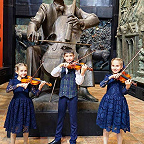 Скрипачи школы на конкурсе