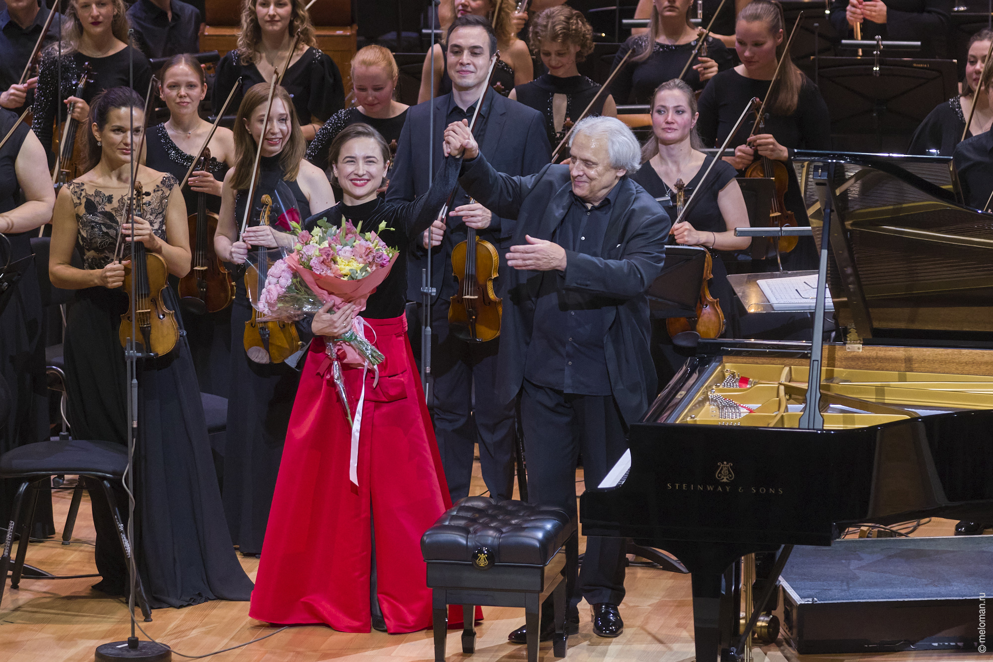  Анна Цыбулёва, Александр Лазарев и музыканты РНМСО. Фото предоставлено пресс-службой Московской филармонии
