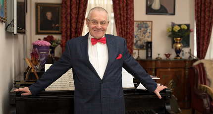 ТРУДОГОЛИК, ШУТНИК, СМЕЛЬЧАК 