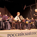Творческий проект «Играем с оркестром», Молодежный русский народный оркестр «Серебряные струны». Худ. рук. Афанасьев А.Н., солист – Лошкарев Иван (аккордеон).