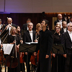 Филипп Чижевский и музыканты ГАСО. Фото предоставлены пресс-службой МКЗ «Зарядье»