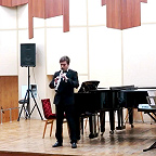 Концерт памяти Шараповой Натальи Анатольевны, выступает выпускник Василий Белявин