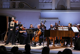 ВСЕЛЕННАЯ БЕТХОВЕНА И ПОЦЕЛУЙ АПОЛЛОНА