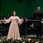 Альбина Латипова, Артем Абашев и музыканты оркестра ЦОП. Фото Александра Курова предоставлено пресс-службой ЦОП Галины Вишневской