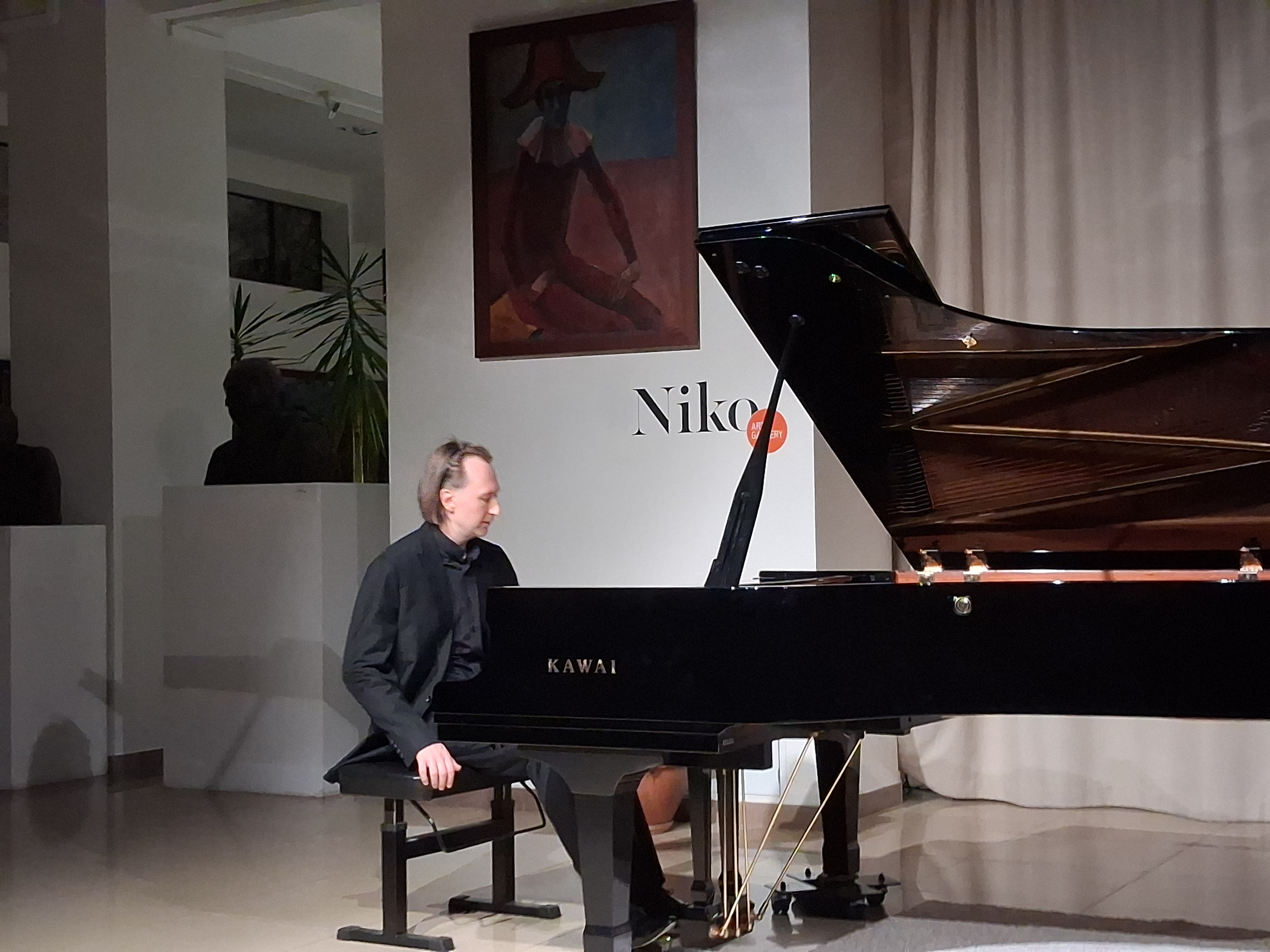 Играет Сергей Каспров. Фото автора