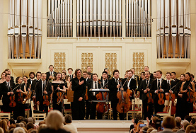 ИЗ ПЕТЕРБУРГА В МОСКВУ