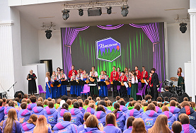 В унисон с тысячами сердец