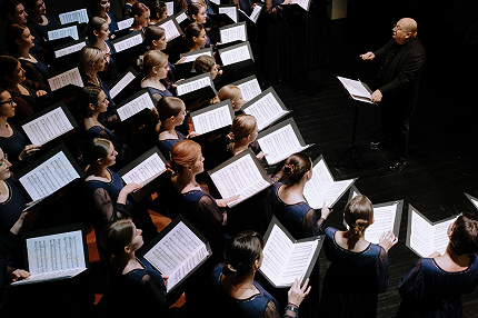 Приношение Баснеру