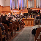 Играет Дени Кохановский. Фото автора