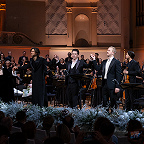 Филипп Чижевский на поклонах с участниками исполнения Missa Solemnis. Фото предоставлено пресс-службой Московской филармонии