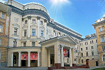 РОДИЛСЯ, ЖИЛ, ТВОРИЛ...