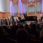 Владимир Вишневский, Дмитрий Синьковский и музыканты БСО. Фото автора