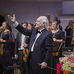 Юрий Симонов на поклонах. Фото предоставлено пресс-службой Московской филармонии