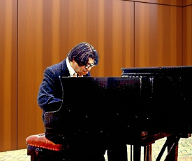 СЕМЬ ВОПРОСОВ О МОРТОНЕ ФЕЛДМАНЕ