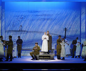 В империи «Зазеркалья» 