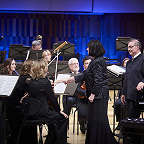 Элисо Вирсаладзе, Александр Рудин и музыканты РНО. Фото предоставлено пресс-службой МКЗ «Зарядье»