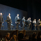 Федор Безносиков с исполнителями «Игроков». Фото Екатерины Христовой